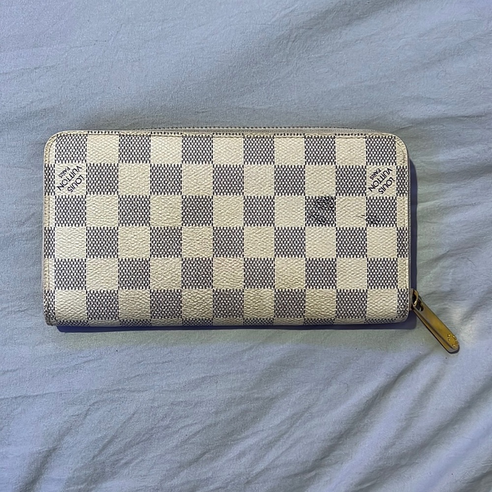Louis Vuitton Walltet